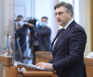 02.03.2022., Zagreb - Predsjednik Vlade Republike Hrvatske Andrej Plenkovic dosao je u Sabor i zastupnicima podnosi izvjesce stanju u Ukrajini.
   Photo: Patrik Macek/PIXSELL