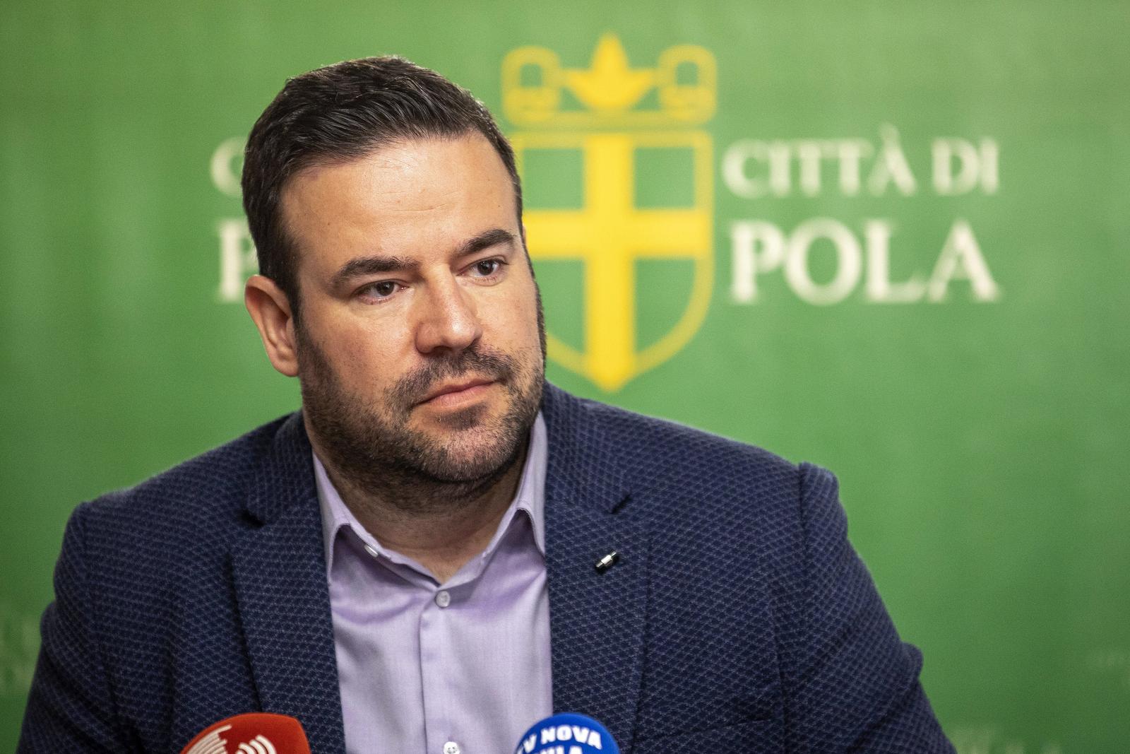 02.03.2022., Pula - Gradonacelnik Pule Filip Zoricic odrzao je brifing s pripadnicima medija.    Photo: Srecko Niketic/PIXSELL