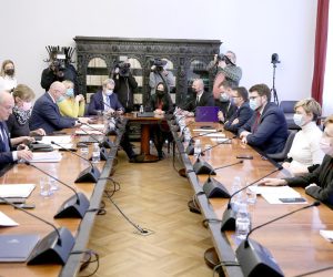 03.02.2022., Zagreb - Na 27. sjednici Odbor za Ustav, Poslovnik i politicki sustav raspravlja o zahtjevima za raspisivanje drzavnih referenduma gradjanskim inicijativa Odlucujmo zajedno i Dosta je stozerokracije. Photo: Patrik Macek/PIXSELL
