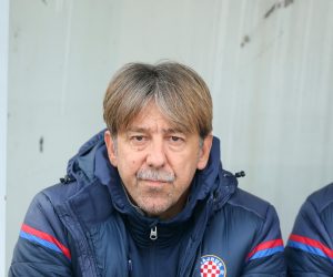 Velika Gorica: Susret Gorice i Hajduka u 13. kolu HT Prve lige 04.11.2018., Gradski stadion, Velika Gorica - Hrvatski Telekom Prva liga, 13. kolo, HNK Gorica - HNK Hajduk. Trener HNK Hajduk Zoran Vulic. rPhoto: Luka Stanzl/PIXSELL