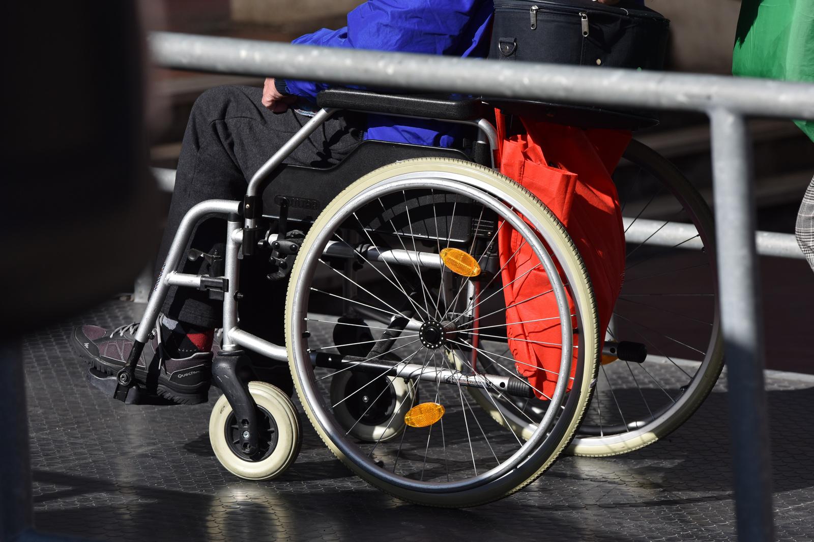 Sibenik:  Invalidska kolica 06.03.2019., Sibenik - Invalidska kolicarPhoto: Hrvoje Jelavic/PIXSELL