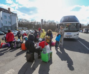 08.03.2022.,  Visne Nemecke, Slovacka - Izbjeglice iz ratom zahvacene Ukrajine pristizu na granicni prijelaz Visne Nemecke na slovacko-ukrajinskoj granici. Photo: Matija Habljak/PIXSELL