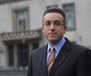 14.04.2011., Den Haag, Nizozemska.Odvjetnik generala Ante Gotovine, Luka Misetic fotografiran ispred Medjunarodnog krivicnog suda za bivsu Jugoslaviju dan uoci izricanja presude hrvatskim generalima Anti Gotovini, Ivanu Cermaku i Mladenu Markacu. rPhoto: Davor Puklavec/PIXSELL