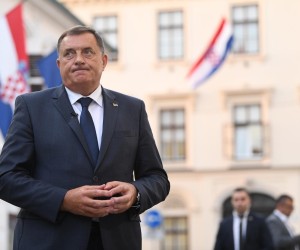16.09.2020., Zagreb - Clan predsjednistva BiH Milorad Dodik obratio se medijima nakon sastanka s predsjednikom Vlade RH Andrejom Plenkovicem u Banskim dvorima.rrPhoto: Josip Regovic/PIXSELL