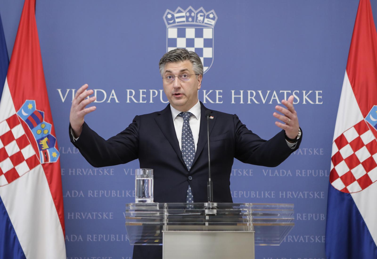 18.03.2022.,Zagreb, predsjednik Vlade pozvao je predstavnike oporbenih stranaka na sastanak dijaloga o situaciji u Ukrajini te mjerama koje Hrvatska poduzima, izbjeglicki vla te okolnosti pada vojne letjelice u Zagrebu. Nakon sastanka premijer dao izjavu za medije.   Photo: Robert Anic/PIXSELL