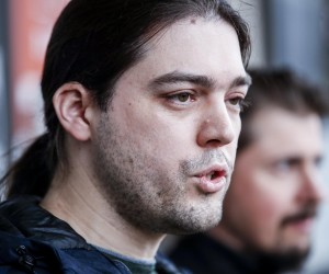 19.02.2022., Zagreb - Zastupnik u Europskom parlamentu Ivan Vilibor Sincic odrzao je, sa suradnicima, konferenciju za novinare ispred Ministarstva gospodarstva  o kuci koju je obecao sagraditi obitelji u Petrinji, i o danasnjim uhicenjima. Photo: Slavko Midzor/PIXSELL