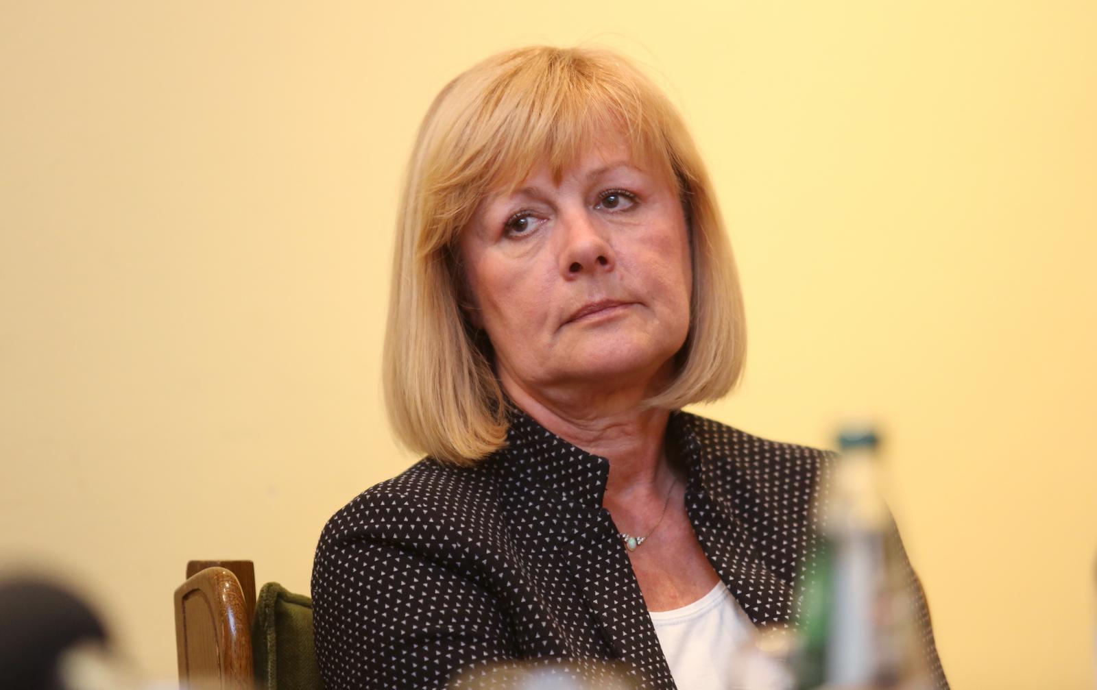 24.10.2017., Zagreb - Na tribini "Zenski glas utorkom od 19" o zenama i snaznijem javnom angazmanu sudjelovale bivsa premijerka Jadranka Kosor, bivsa ministrica obrane Zeljka Antunovic, komunikacijska strucnjakinja Ankica Mamic i moderatorica Mladenka Saric.rPhoto: Matija Habljak/PIXSELL