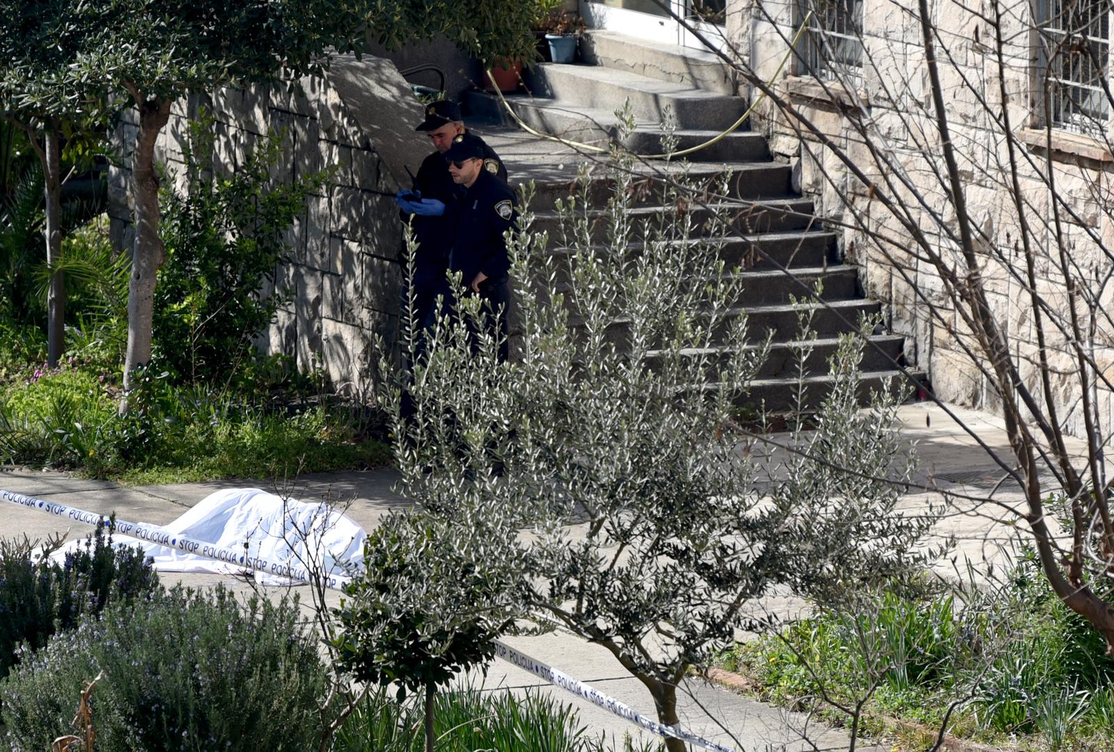 25.03.2022., Ploce - Policijski ocevid u ulici bana Josipa Jelacica gdje je u pucnjavi ubijen maloljetnik. Photo: Matko Begovic/PIXSELL