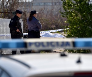 25.03.2022., Ploce - Policijski ocevid u pored deponija gdje je pronadjeno tijelo ubijenog muskarca. Photo: Matko Begovic/PIXSELL