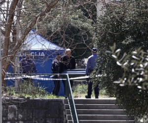 25.03.2022., Ploce - Policijski ocevid u ulici bana Josipa Jelacica gdje je u pucnjavi ubijen maloljetnik.  Photo: Ivo Cagalj/PIXSELL