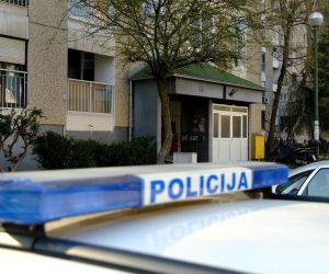 26.03.2022., Zagreb - U zgradi u Stefancicevoj u naselju Vrbani nadeno je mrtvo tijelo zene. Policija sumnja na ubojstvo. Photo: Slaven Branislav Babic/PIXSELL