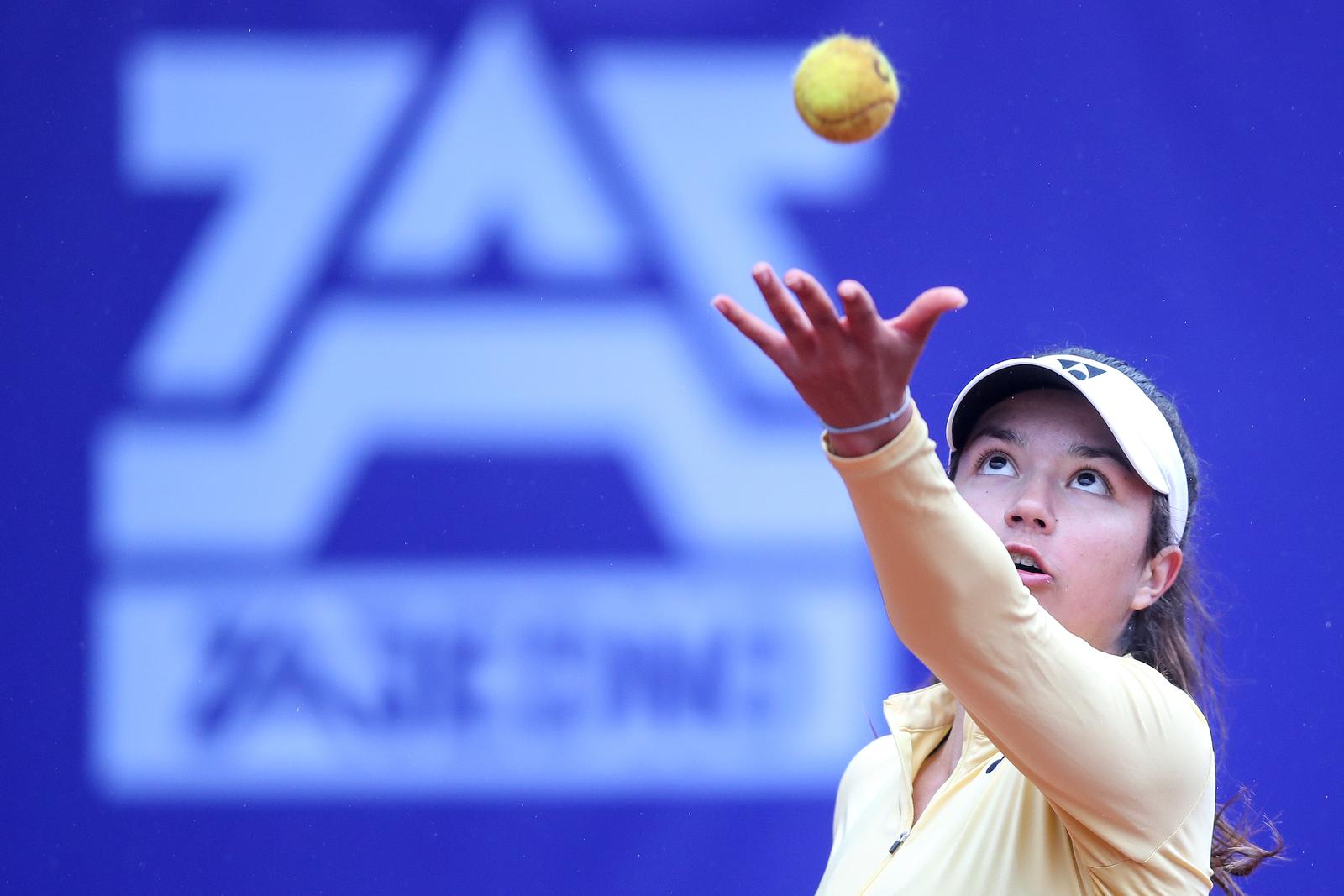 27.04.2021., Zagreb, TC Maksimir - 12. izdanja teniskog turnira Zagreb Ladies Open. Petra Marcinko, Hrvatska - Kurumi Nara, Japan.rPhoto: Igor Kralj/PIXSELL