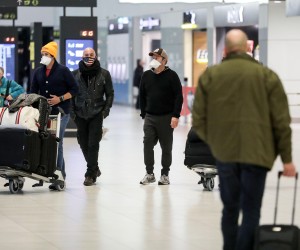 30.12.2021., Zagreb - Glumac Kevin Spacey sletio je u zracnu luku dr. Franjo Tudjman gdje su ga docekali Jakov Sedlar i Dominik Sedlar. Photo: Marin Tironi/PIXSELL
