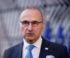 Croatian Foreign Minister Gordan Grlic Radman speaks to the media on the day of a Foreign Affairs Council with Foreign Affairs and Defence Ministers, amid Russia's invasion of Ukraine, in Brussels, Belgium March 21, 2022. REUTERS/Johanna Geron Photo: JOHANNA GERON/REUTERS