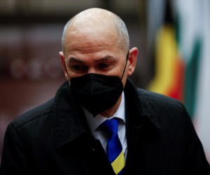 Slovenian Prime minister Janez Jansa departs after attending a last minute summit to discuss the crisis between Ukraine and Russia in Brussels, Belgium, February 25, 2022. REUTERS/ Johanna Geron/Pool Photo: JOHANNA GERON/REUTERS