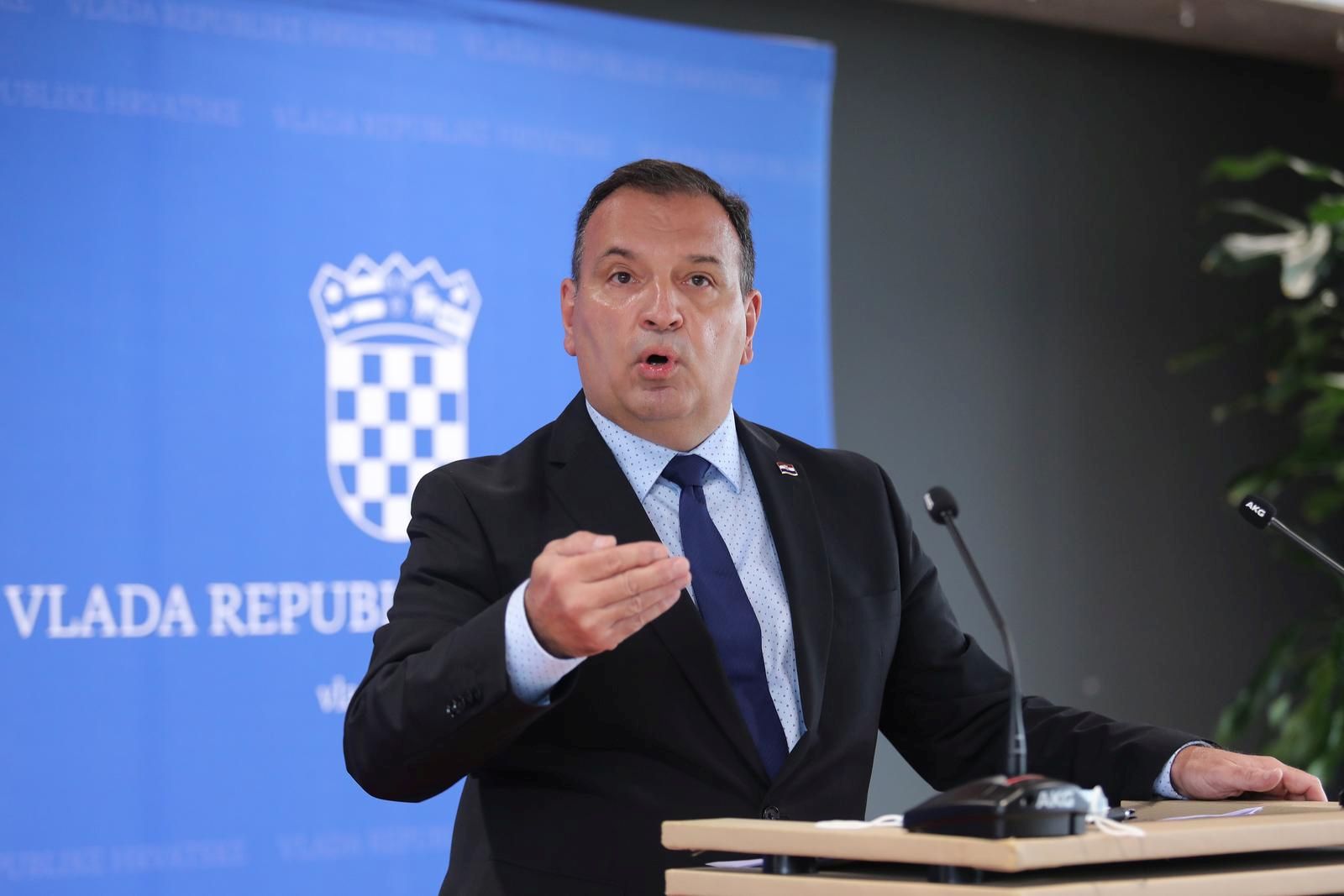 31.03.2022., Zagreb - Vili Beros, ministar zdravstva dao je izjavu medijima nakon zavrsetka sjednice Vlade Republike Hrvatske u Nacionalnoj i sveucilisnoj knjiznici. Photo: Tomislav Miletic/PIXSELL