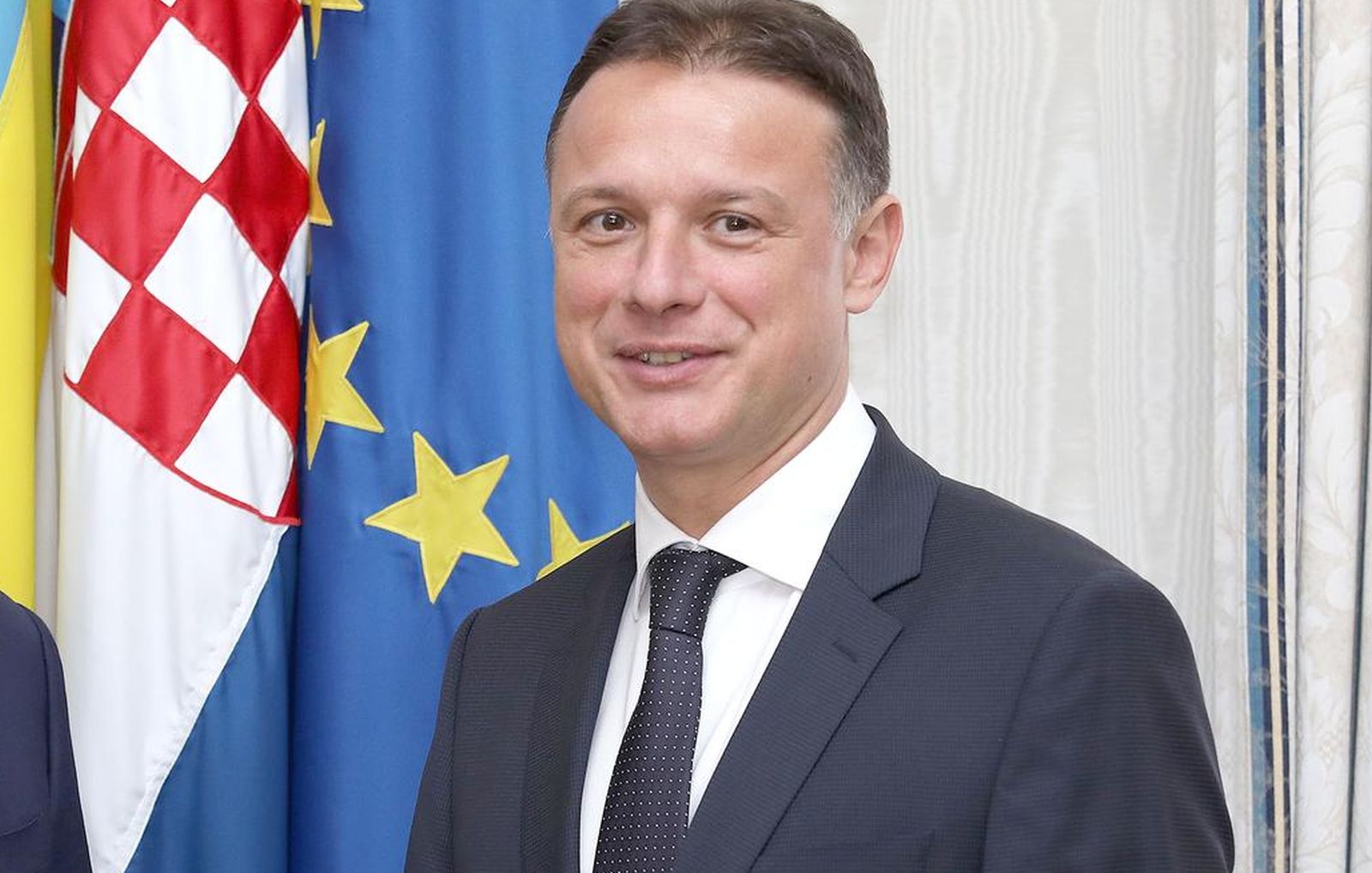 13.06.2017., Zagreb - Predsjednik Sabora Republike Hrvatske Gordan Jandrokovic sastao se u Saboru  s predsjednikom Vlade Ukrajine Volodymyrom Groysmanom.rPhoto: Patrik Macek/PIXSELL