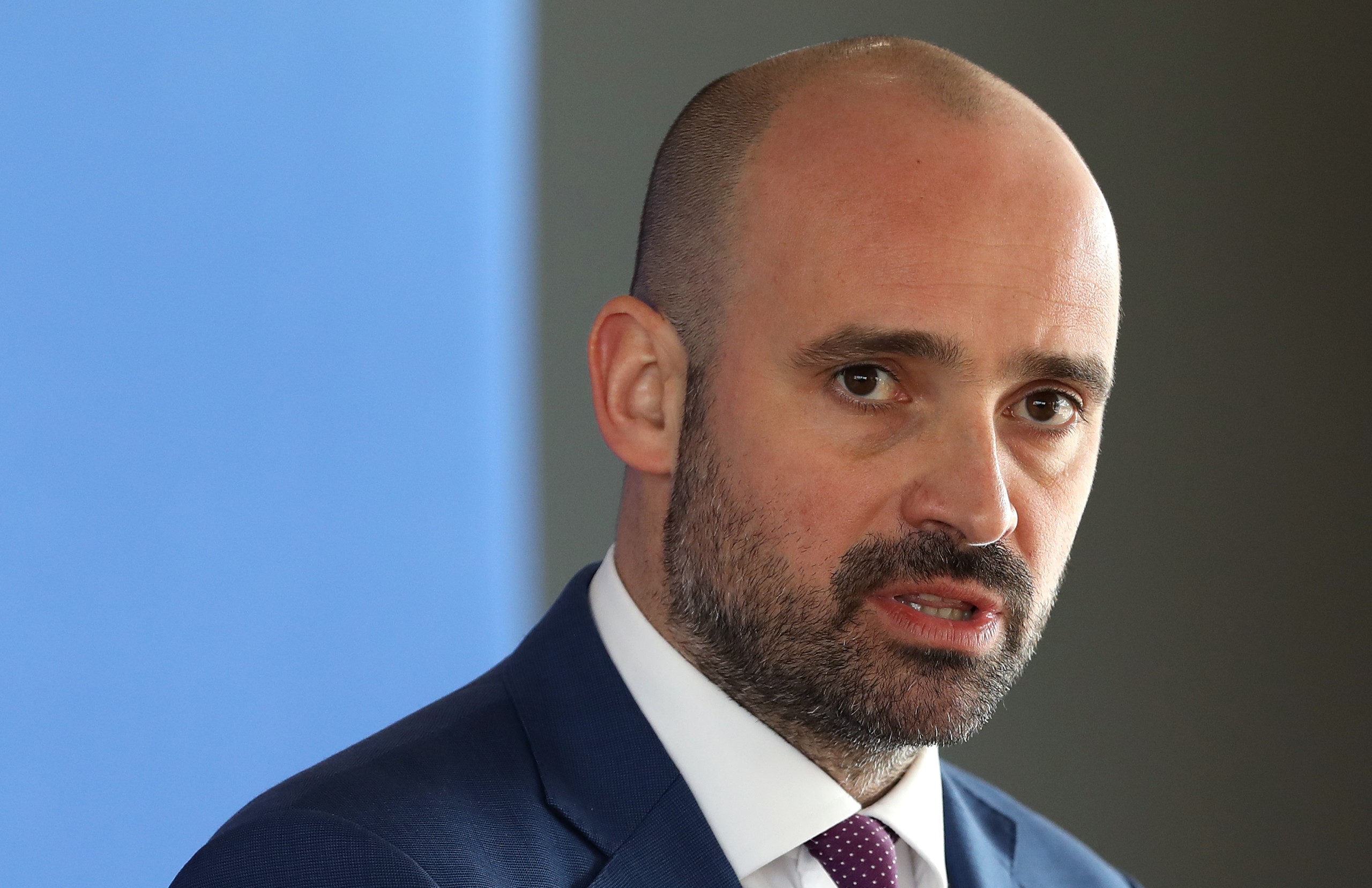 Zagreb, 22.03.2022. - Ministar prostornog ureðenja, graditeljstva i dravne imovine Ivan Paladina sudjelovao je na sastanku skuptine Hrvatskog centra za potresno inenjerstvo (HCPI-IS), koji se odrava u povodu godinjice zagrebaèkog potresa. Na fotografiji Ivan Paladina tijekom izjave za medije. foto HINA/ Lana SLIVAR DOMINIÆ/ lsd