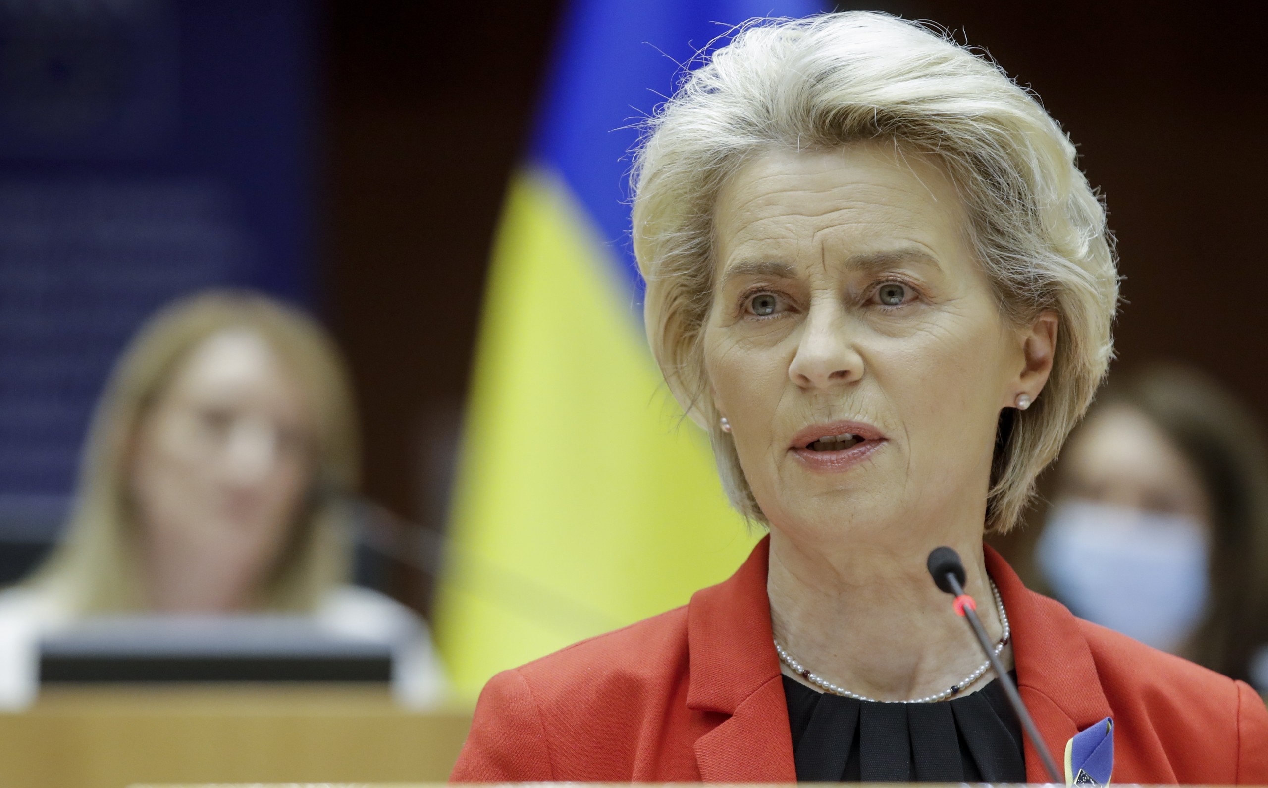 epa09844502 European Commission President Ursula von der Leyen speaks during a mini plenary session of the European Parliament in Brussels, Belgium, 23 March 2021. The session mainly focuses on the Russia - Ukraine armed conflict, with the participation of the Canadian Prime Minister.  EPA/OLIVIER HOSLET