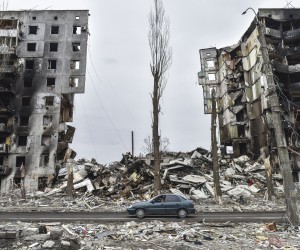 epaselect epa09872682 Destroyed apartment block on the central street in the city of Borodyanka near Kyiv (Kiev), Ukraine, 05 April 2022. On 24 February, Russian troops had entered Ukrainian territory in what the Russian president declared a 'special military operation', resulting in fighting and destruction in the country, a huge flow of refugees, and multiple sanctions against Russia.  EPA/OLEG PETRASYUK