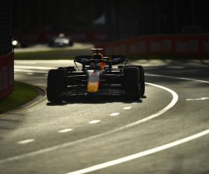 epa09878163 Dutch Formula One driver Max Verstappen of Red Bull Racing in action during the second practice session of the Formula One Grand Prix of Australia at Albert Park Circuit in Melbourne, Australia, 08 April 2022. The Formula One Grand Prix of Australia will take place on 10 April 2022.  EPA/JOEL CARRETT AUSTRALIA AND NEW ZEALAND OUT