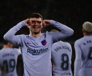 epa09883576 Barcelona's midfielder Pedri celebrates after scoring the 1-2 lead during the Spanish LaLiga soccer match between Levante UD and FC Barcelona at Ciutat de Valencia in Valencia, eastern, Spain, 10 April 2022.  EPA/BIEL ALINO