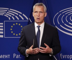 epa09913815 NATO Secretary General Jens Stoltenberg attends a joint press briefing with  European Parliament President Roberta Metsola (not pictured) following their meeting at the European Parliament in Brussels, Belgium, 28 April 2022.  EPA/OLIVIER HOSLET