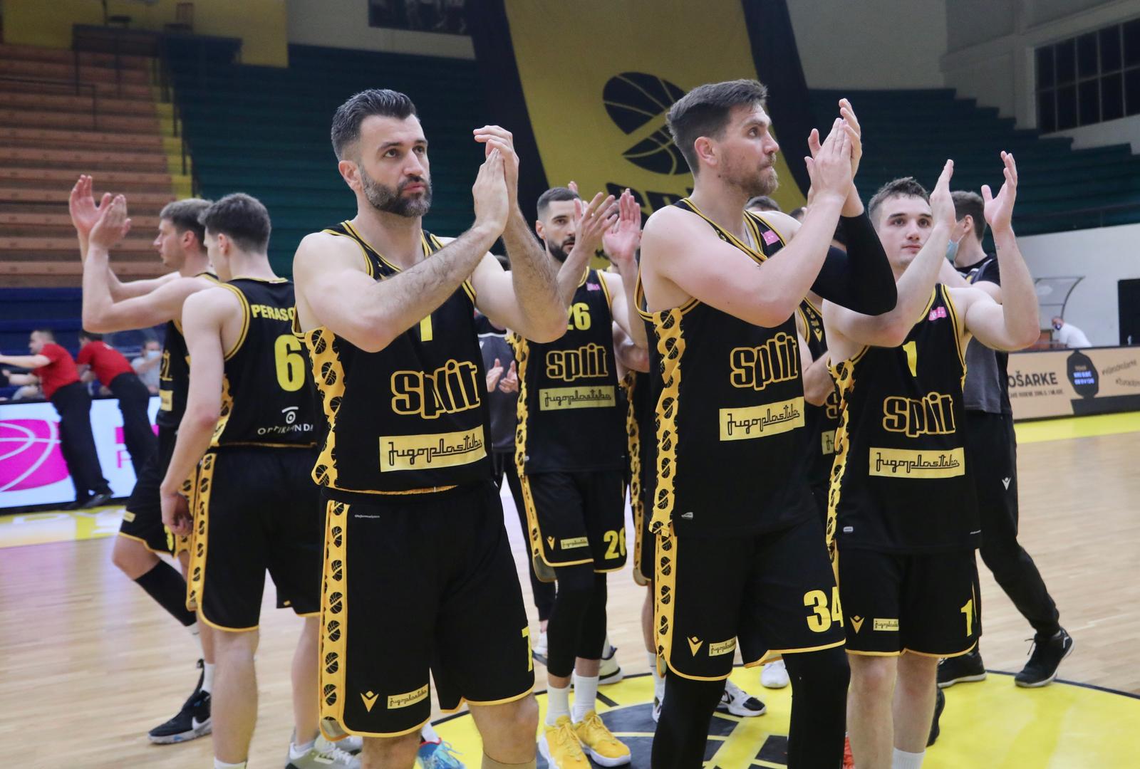 02.06.2021., Split - Cetvrta finalna utakmica doigravanja prvenstva Hrvatske za kosarkase, KK Zadar - KK Split. Mateo Kedzo, Marin Maric Photo: Ivo Cagalj/PIXSELL