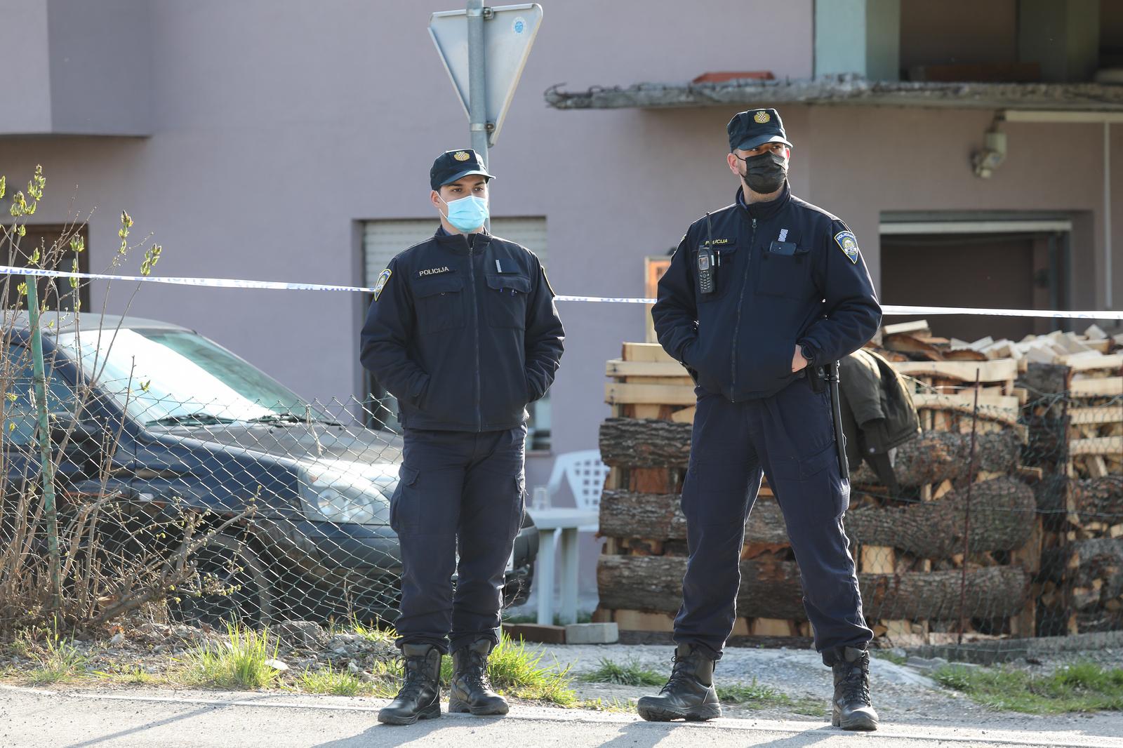 04.04.2022., Donja Bistra - U obiteljskoj kuci u Donjoj Bistri pronadjena su dva tijela, majke i dijeteta, a policija sumnja na nasilnu smrt. Photo: Tomislav Miletic/PIXSELL