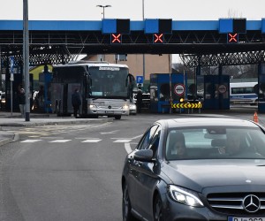 09.01.2022., Slavonski Brod - Pojacan promet iz smjera BiH na granicnom prijelazu u Slavonskom Brodu. Povremeno se stvaraju kolone vozila, a za prijelaz granice ceka se oko sat vremena.  Photo: Ivica Galovic/PIXSELL