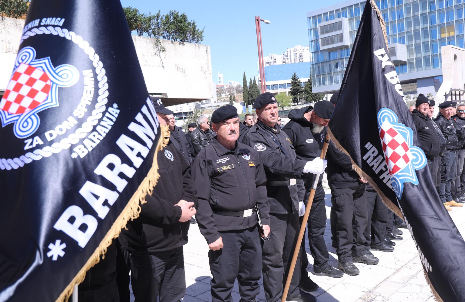 10.04.2022.,Split- Pored spomenika poginulim pripadnicima 9. bojne HOS-a Vitez Rafael Boban obiljezena je 31. obljetnica osnutka i odana pocast poginulima uz prigodno obracanje. Marko Skejo
 Photo: Ivo Cagalj/PIXSELL