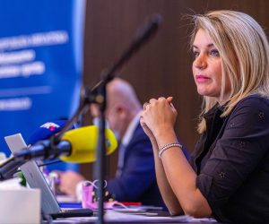 10.05.2021..,Rovinj  - rMinistrica turizma i sporta Nikolina Brnjac danas je u Rovinju predstavila nacrt podkomponente "Razvoj odrzivog, inovativnog i otpornog turizma", koja je dio komponente Gospodarstvo u Nacionalnom planu za oporavak i otpornost koji je kreiran kao odgovor na pandemiju koronavirusa.rPhoto: Srecko Niketic/PIXSELL