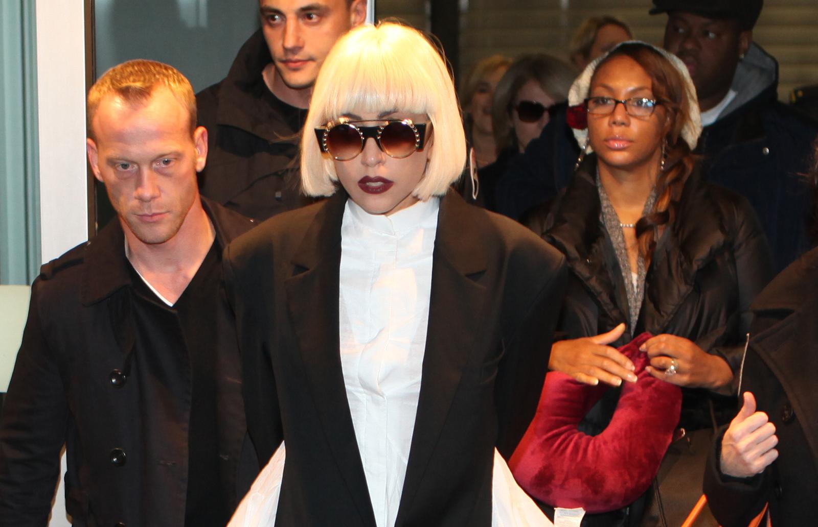 05.11.2010., Zagreb - Zracna luka Zagreb, Lady Gaga stigla je na vecerasnji koncert u Areni. rPhoto: Robert Anic/PIXSELL