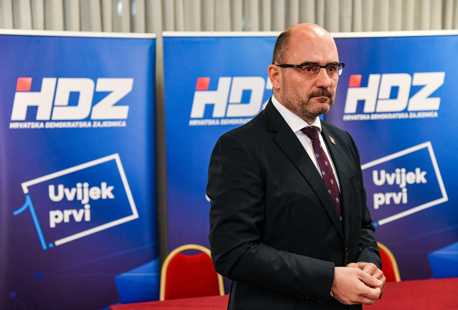 15.03.2020., Zagreb - Izborni stozer tima "Opcija za promjene" na unutarstranackim izborima u HDZ-u u hotelu Panorama. Milijan Brkic Photo: Josip Regovic/PIXSELL