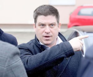 16.12.2021., Zagreb - Ministar mora, prometa i infrastrukture 
 Oleg Butkovic u obisao je danas radove na zeljezničkom stajalistu Sesvetska Sopnica. Cijela investicija iznosit ce oko 20 milijuna kuna, a novac je u cijelosti osiguralo Ministarstvo mora, prometa i infrastrukture Republike Hrvatske.
 Photo: Patrik Macek/PIXSELL
