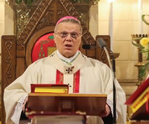 17.04.2022., Osijek - Sredisnje uskrsno euharistijsko slavlje u konkatedrali sv. Petra i Pavla u Osijeku predvodio je nadbiskup Djuro Hranic.  Photo: Dubravka Petric/PIXSELL