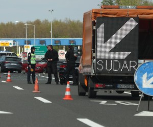 17.04.2022., Zagreb - Prometna nesreca na autocesti A1 kod naplatne postaje Demerje prema Luckom, jedna osoba smrtno stradala, a dvije teze ozlijedene. Photo: Marko Prpic/PIXSELL