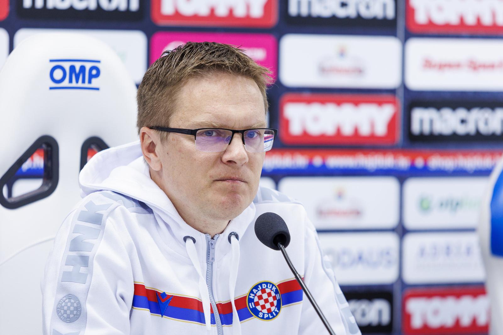 18.03.2022., Split - Konferencija za medije trenera Hajduka Valdasa Dambrauskasa uoci utakmica 28. kola HT Prve lige Hajduk-Lokomotiva. Photo: Miroslav Lelas/PIXSELL