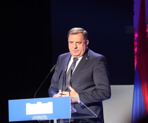 26, April, 2022, Banja Luka - The ceremonial academy on the occasion of April 22 - the Day of the City of Banja Luka was held at the Cultural Center Banski dvor. Milorad Dodik. Photo: Borislav Zdrinja/ZIPA PHOTO/ATAImages

26, april, 2022, Banja Lka - Svecana akademija povodom 22. aprila - Dana grada Banjaluka odrzana je u Kulturnom centru Banski dvor. Photo: Borislav Zdrinja/ZIPA PHOTO/ATAImages Photo: Borislav Zdrinja/ATAImages/PIXSELL/PIXSELL