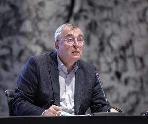 26.11.2021., Zagreb - Nacionalni stozer civilne zastite odrzao je konferenciju za medije u Nacionalnoj i sveucilisnoj knjiznici. Ravnatelj Hrvatskog zavoda za javno zdravstvo (HZJZ) Krunoslav Capak.   Photo: Robert Anic/PIXSELL