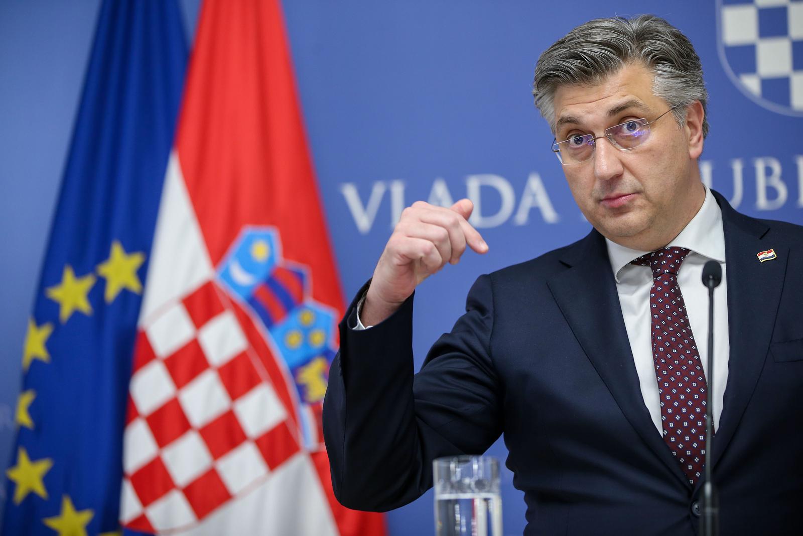 27.04.2022., Zagreb - Sastanak parlamentarne vecine. Andrej Plenkovic dao izjavu za medije nakon sastanka.  Photo: Matija Habljak/PIXSELL
