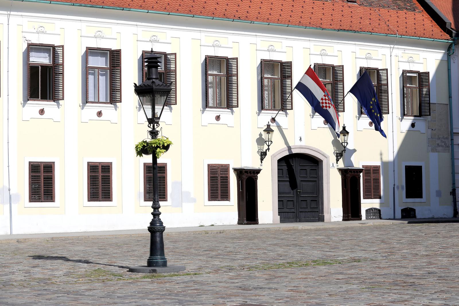 30.07.2021., Zagreb - Nakon jucer odradjene sjednice Vlade utihnuli su Banski dvori. Ljetna stanka za ministre traje do 19. kolovoza za kada je zakazana iduca sjednica, a do tada “kucu cuva” potpredsjednik Medved. rPhoto: Patrik Macek/PIXSELL