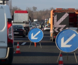 11.02.2022.,  Zagreb - Oko 4.20 na autocesti A1, u blizini Demerja doslo je do prometne nesrese u kojoj je smrtno stradala jedna osoba. Policijski ocevid je u tijeku, a premet se odvija usporeno jednom prometnom trakom. Photo: Igor Kralj/PIXSELL