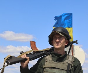 epa09918798 Ukrainian National Guard fighters attend a training before they are sent to a front line near of Kharkiv, Ukraine, 30 April 2022. Russian troops entered Ukraine on 24 February resulting in fighting and destruction in the country and triggering a series of severe economic sanctions on Russia by Western countries.  EPA/SERGEY KOZLOV