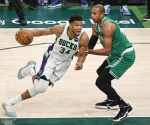 epa09932791 Milwaukee Bucks forward Giannis Antetokounmpo (34) drives to the basket against Boston Celtics center Al Horford (42) during the second half of the NBA Eastern Conference semifinal playoff game three between the Milwaukee Bucs and Boston Celtics at Fiserv Forum in Milwaukee, Wisconsin, USA, 07 May 2022.  EPA/KAMIL KRZACZYNSKI  SHUTTERSTOCK OUT