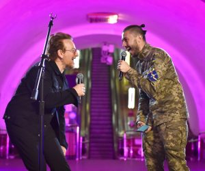 epa09933526 Irish musician Bono (L) of the band U2 performs with Ukrainian singer Taras Topolya (R) from Antytila band, who now serves in the Ukrainian army, in Khreshatyk metro station in Kyiv (Kiev), Ukraine, 08 May 2022, to support Ukraine in the conflict with Russia. Western countries have responded with various sets of sanctions against Russian state majority owned companies and interests in a bid to bring an end to the conflict. Russian troops entered Ukraine on 24 February, resulting in fighting and destruction in the country.  EPA/OLEG PETRASYUK