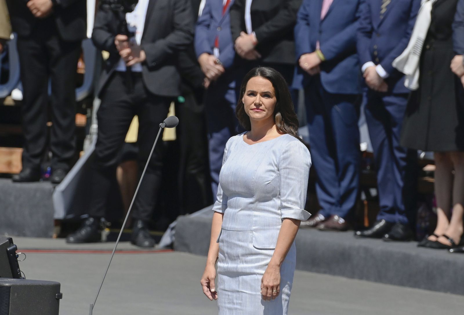 epa09946426 Hungarian President Katalin Novak (C)  during her official inauguration ceremony in front of the Parliament, in Budapest, Hungary, 14 May 2022.  EPA/Szilard Koszticsak HUNGARY OUT