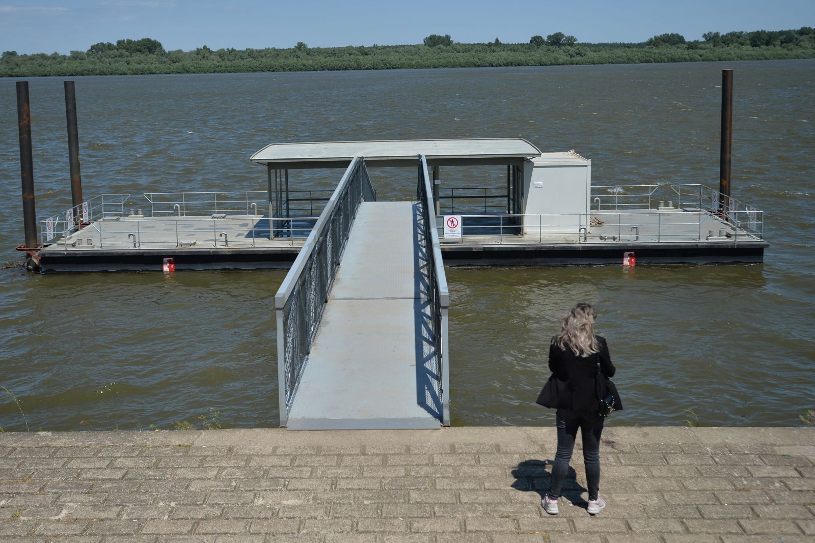 Beograd, 18.5.2022.- Tijelo nepoznate muke osobe pronaðeno je u srijedu ujutro u Dunavu kod Ade Huje, izvijestio je Tanjug pozivajuæi se na srbijanski MUP, a srbijanski mediji nagaðaju da bi se moglo raditi o nestalom Spliæaninu Mateju Periu. Tijelo je uoèeno jutros oko 9.20 sati u Dunavu kod Ade Huje, potvrðeno je Tanjugu u MUP-u, a istraga je u tijeku. 
foto HINA/ TANJUG/ ZORAN ZESTIC/ ua