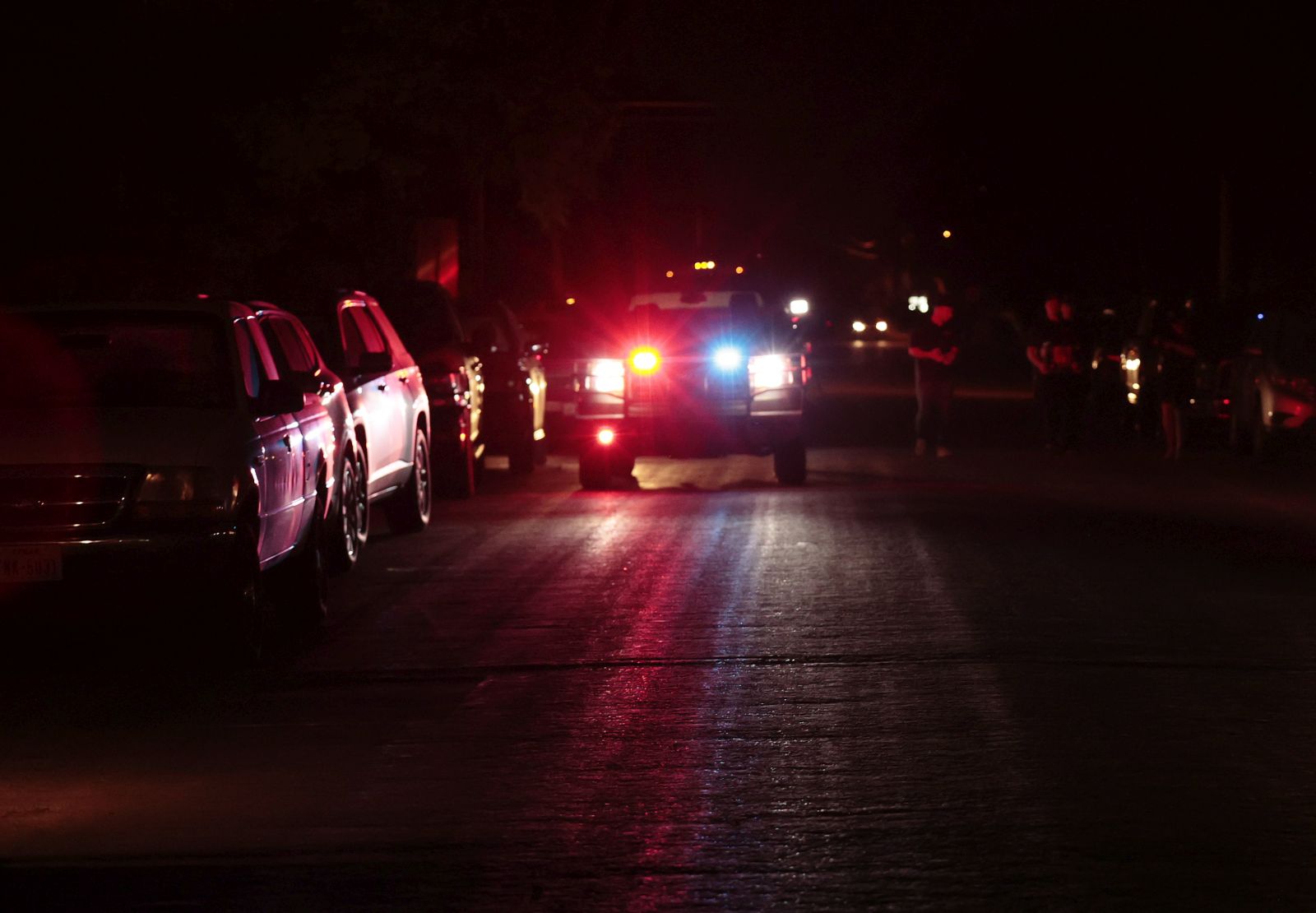 epa09973546 Police and investigators continue to work at the scene of a mass shooting at the Robb Elementary School in Uvalde, Texas, USA, 24 May 2022. According to Texas Governor Greg Abbott, at least 18 children and two adults were killed in the shooting. The eighteen-year-old gunman was killed by responding officers.  EPA/AARON M. SPRECHER
