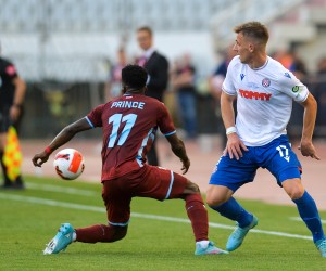 Split, 26.05.2022.- Utakmica finala Hrvatskog nogometnog kupa Hajduk - Rijeka na stadionu Poljud u Splitu. Na slici Dario Melnjak, Prince Ampem.
foto HINA/ Damir SENČAR/ ds